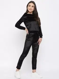 لباس ورزشی مشکی رنگ آیکی چیک