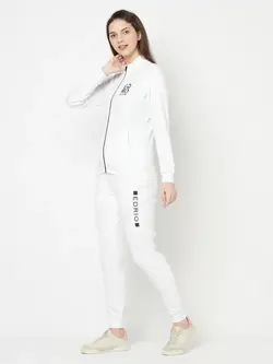 لباس ورزشی سفید رنگ ادریو