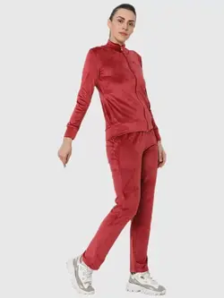 لباس ورزشی قرمز رنگ سوییت دریمز