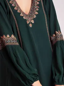 پیراهن سبز رنگ شای