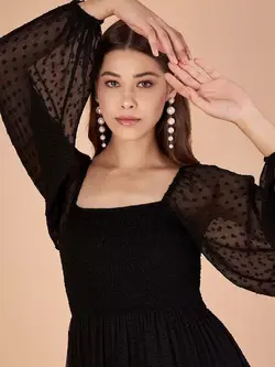 پیراهن مشکی رنگ طرح تور فیملا