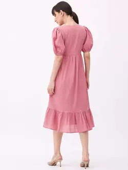 پیراهن صورتی رنگ فیملا