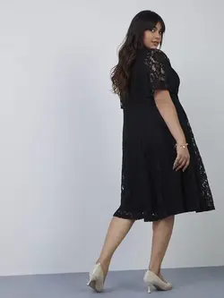 پیراهن مشکی رنگ توری جیا