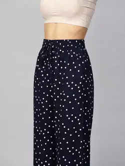 بلوز شلوار سورمه ای رنگ خالخالی یاش گالری