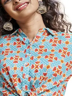 بلوز آبی رنگ طرحدار گلوبال دسی