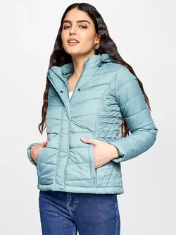 کاپشن آبی رنگ ای ان دی