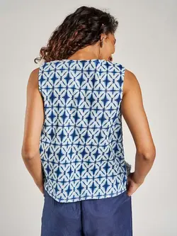 بلوز آبی رنگ طرحدار گلوبال دسی