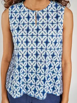 بلوز آبی رنگ طرحدار گلوبال دسی