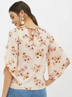 بلوز صورتی رنگ گل دار هارپا