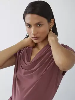 سرهمی ارغوانی رنگ وردروبه