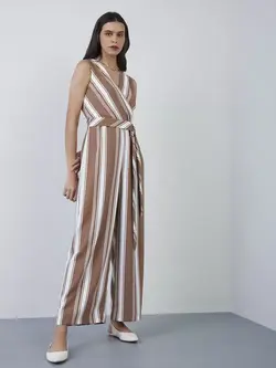 سرهمی قهوه ای رنگ راه راه وردروبه