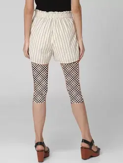 شلوارک کرمی رنگ راه راه ورومودا