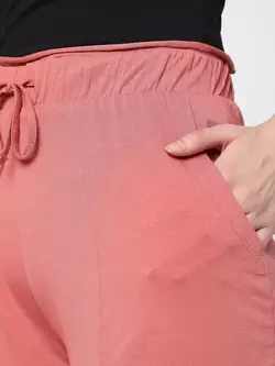 شلوارک صورتی رنگ ورومودا