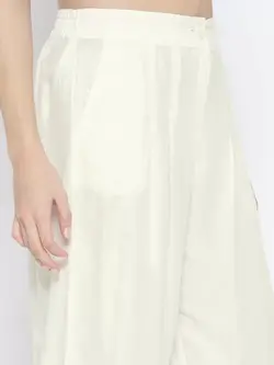 شلوار سفید رنگ سِرا