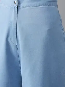 شلوار آبی رنگ دلک کرودو