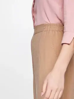 شلوار خاکی رنگ اِی اِن دی