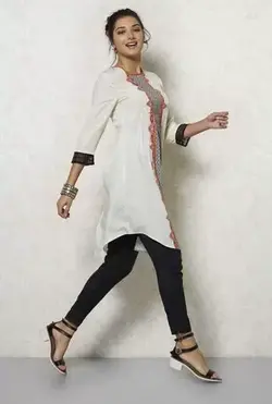 مانتو کرمی رنگ فیوژن