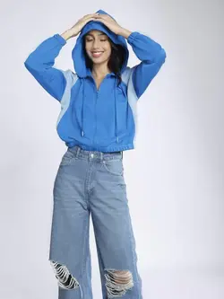 سویشرت آبی رنگ توئِنتی