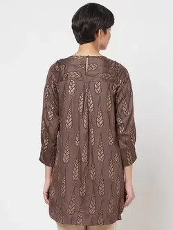 تونیک قهوه ای رنگ طرح دار فاب ایندیا