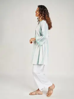 تونیک آبی سفید رنگ گلدوزی شده گلوبال دسی