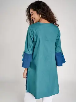 تونیک آبی رنگ گلدوزی شده گلوبال دسی