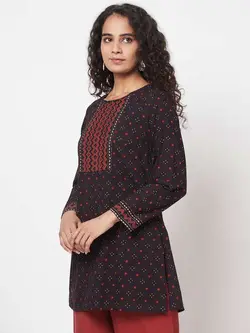 تونیک مشکی رنگ طرح گل ریز فاب ایندیا