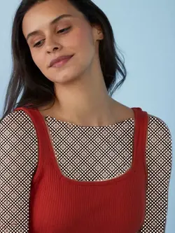 تاپ رنگ نارنجی تیره یقه مربعی واندرلاو