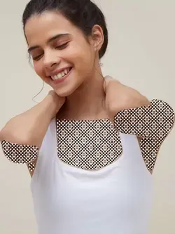 تاپ سفید رنگ یقه مربعی واندرلاو