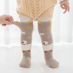 جوراب بچگانه حوله ای ساق بلند بدون پاشنه مدل گوشدار