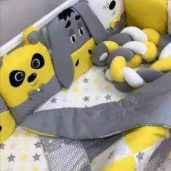 کوسن و گارد طرح دار مناسب تخت نوزاد