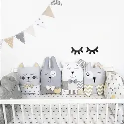 کوسن و گارد طرح دار مناسب تخت نوزاد