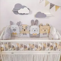 کوسن و گارد طرح دار مناسب تخت نوزاد