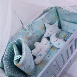 کوسن و گارد طرح دار مناسب تخت نوزاد