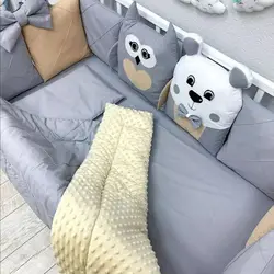 کوسن و گارد طرح دار مناسب تخت نوزاد