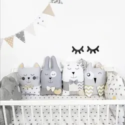 کوسن و گارد طرح دار مناسب تخت نوزاد