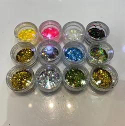 دیزاین پیکسی و لانکی (پولک) طراحی کاشت ناخن دونه ای