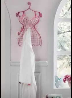 آویز لباس طرح مانکن برند انگلیش هوم