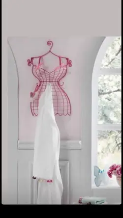 آویز لباس طرح مانکن برند انگلیش هوم