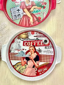 سینی دایره ای دسته دار طرح کلاسیک مادام- پاپ آرت