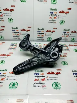 براکت جا پایه جلو سمت راست (پدال ترمز) موتور اپاچی 150 لنتی