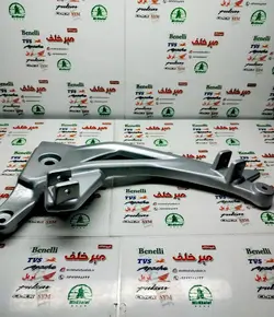 براکت جا پایه عقب سمت چپ (پدال دنده) موتور پالس 180 200 220 ug4 (بدون هندل)