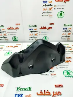 قاب (کاور فلاپ) بادگیر روی چراغ جلو زیر کیلومتر و دودی موتور بنلی 250 تک سیلندر و 300 دوسیلندر قدیم اصلی
