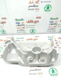 قاب کاور (فلاپ) درب دنده زنجیر جلو (خودرو) خورشیدی موتور پالس 180 200 220 ug4 نقره ای