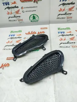توری کوچک درب (قاب کاور فلاپ) بغل موتور پالس 180 200 220 و طرح پالس (جفتی)