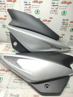 درب (قاب کاور فلاپ) بغل موتور پالس ls 135 ال اس نقره ای هندی (جفتی)