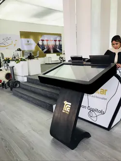 اجاره استند لمسی