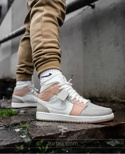 کتونی نایکی جردن1 رترو مدل Air Jordan 1 Retro High OG