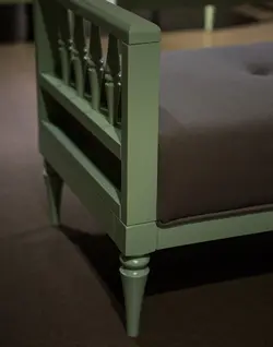 نیمکت آنتیک