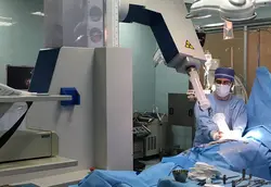 پاورپوینت مقايسه روش کلاسيک پرتودرماني و روش مدولاسيون شدت اشعه همراه با  شبيه‌سازی توسط کد MCNP