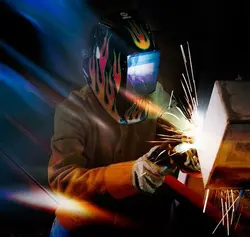 پاورپوینت جوشکاری فولادهای ساده کربنی وکربن منگنزدار